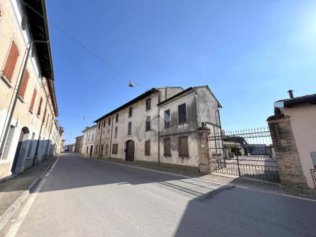 Villa Indipendente in vendita a Redondesco, Lombardia