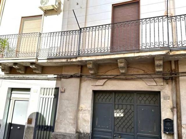 Villa Indipendente in vendita a Regalbuto, Sicilia