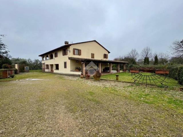Villa Indipendente in vendita a Unione di Comuni Valdarno e Valdisieve, Reggello
