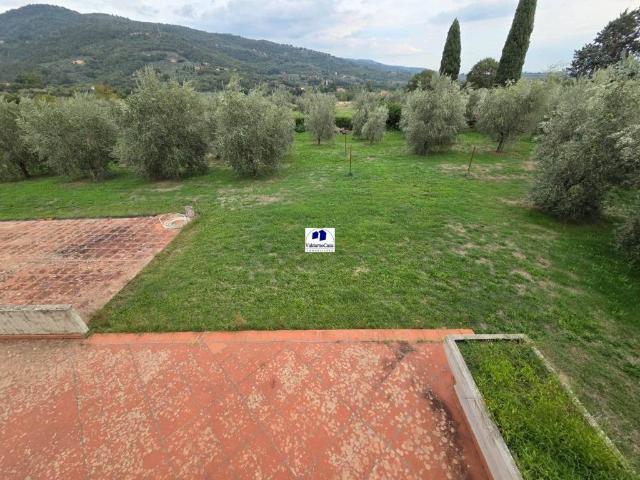 Villa Indipendente in vendita a Cascia, Reggello