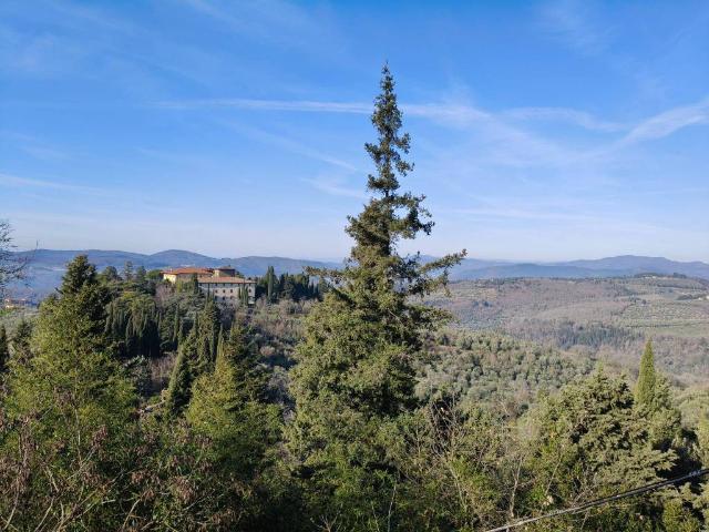 Villa Indipendente in vendita a Unione di Comuni Valdarno e Valdisieve, Reggello
