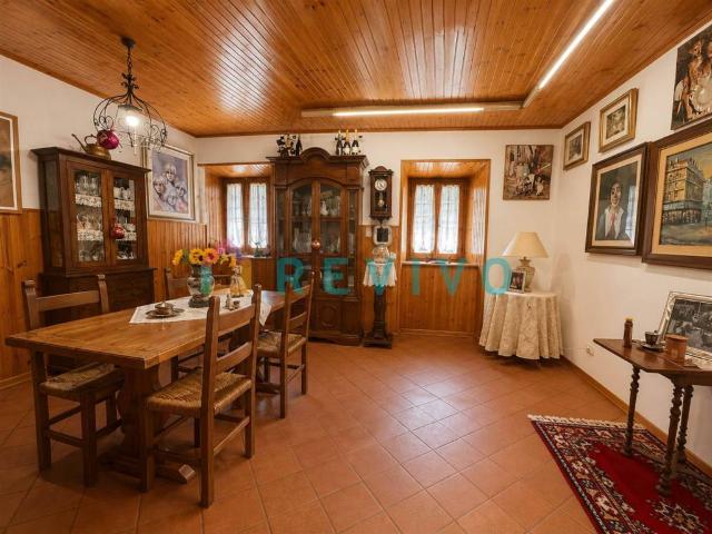 Villa Indipendente in vendita a Unione di Comuni Valdarno e Valdisieve, Reggello