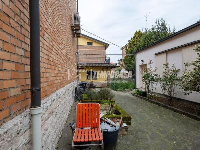 Villa Indipendente in vendita a Cavazzoli, Re