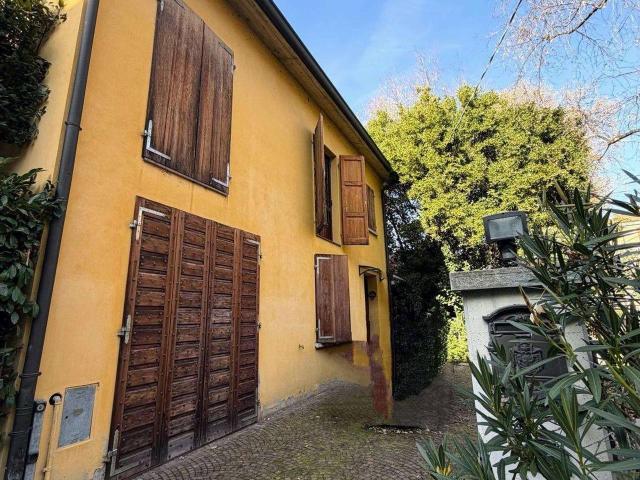 Villa Indipendente in vendita a Santo Stefano esterna, Re