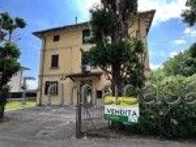Villa Indipendente in vendita a Pratofontana, Re