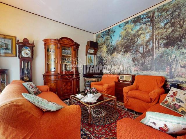 Villa Indipendente in vendita a Bagno, Re