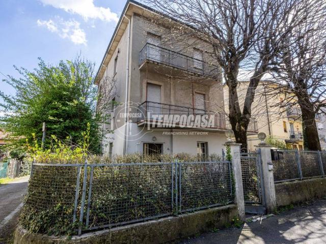 Villa Indipendente in vendita a Crocetta, Re