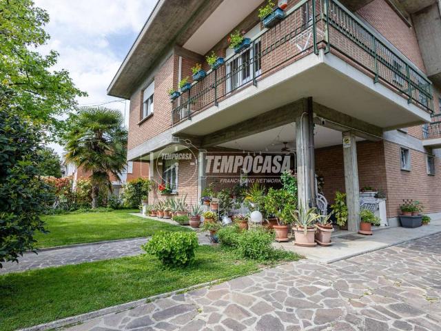 Villa Indipendente in vendita a Belvedere, Re