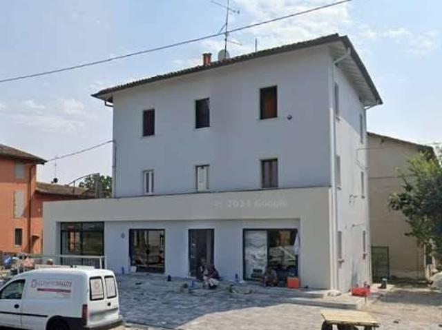 Villa Indipendente in vendita a Re, Reggio Emilia