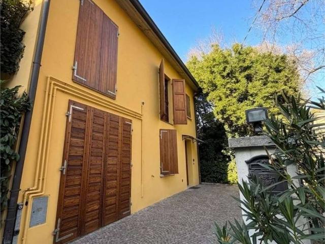 Villa Indipendente in vendita a Santo Stefano esterna, Re