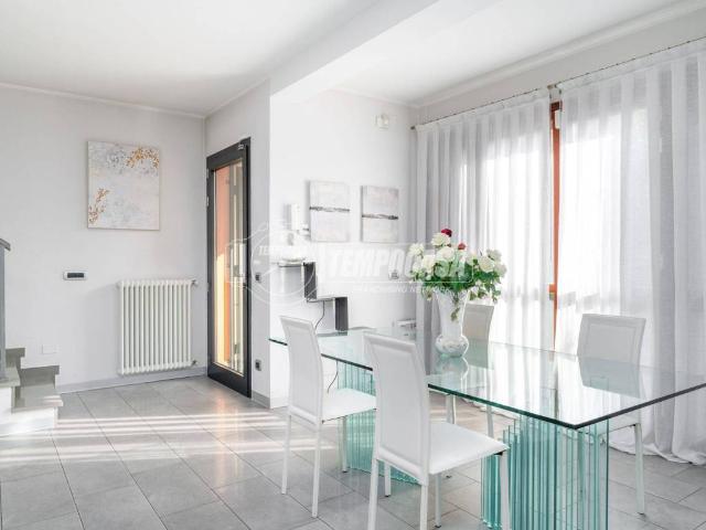 Villa Indipendente in vendita a Rivalta, Re