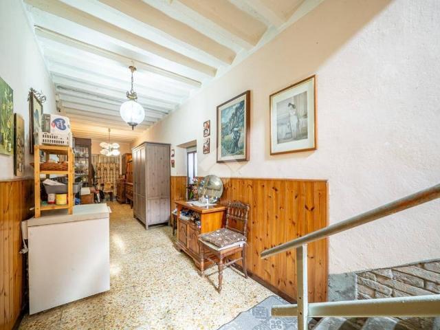 Villa Indipendente in vendita a Re, Reggio Emilia