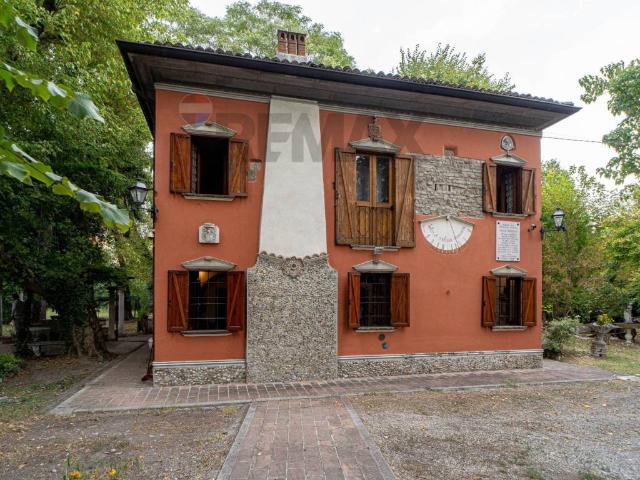 Villa Indipendente in vendita a Cavazzoli, Re