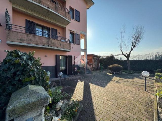 Villa Indipendente in vendita a Re, Reggio Emilia
