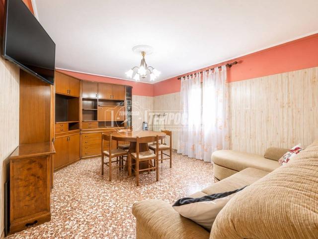 Villa Indipendente in vendita a Rubbianino, Quattro Castella