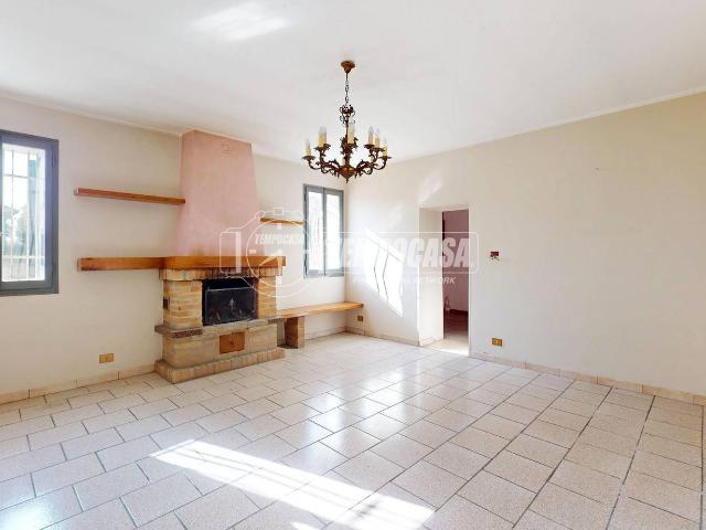 Villa Indipendente in vendita a Bassa Reggiana, Re
