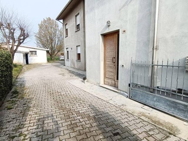 Villa Indipendente in vendita a Bassa Reggiana, Re