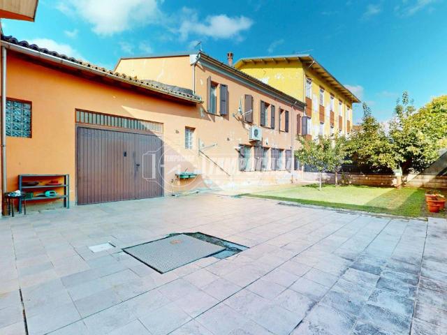 Villa Indipendente in vendita a Bassa Reggiana, Re