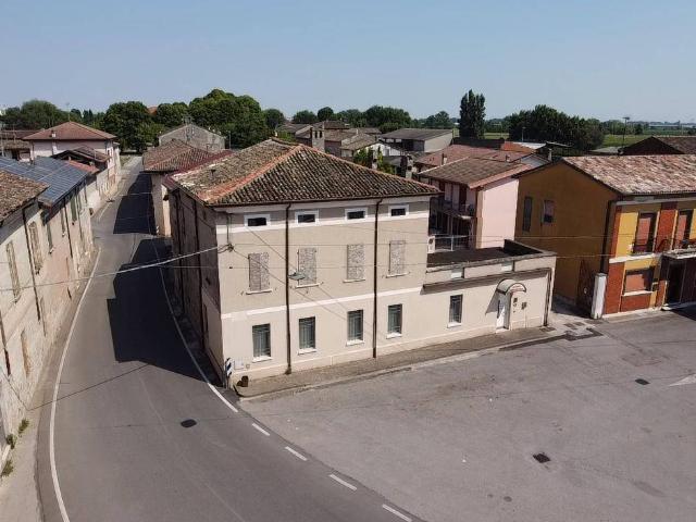 Villa Indipendente in vendita a Remedello, Lombardia