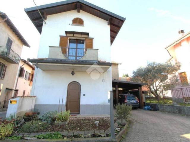 Villa Indipendente in vendita a Chiesuola, Renate