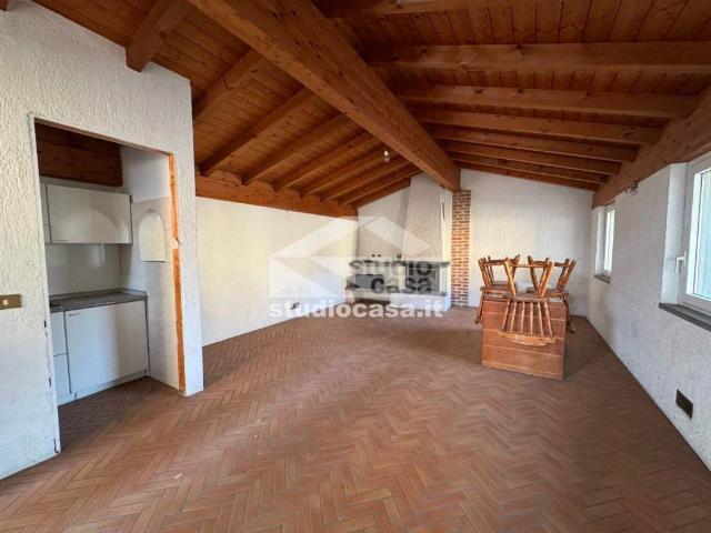 Appartamento in vendita a Chiesuola, Renate