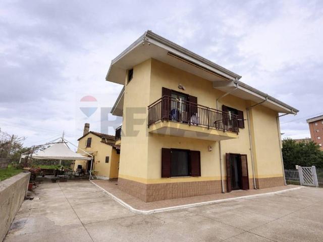 Villa Indipendente in vendita a Calabria, Cosenza