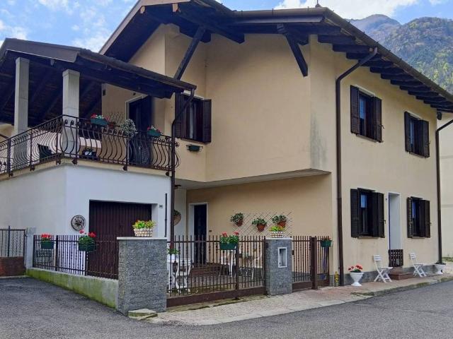 Villa Indipendente in vendita a Resiutta, Friuli-Venezia Giulia