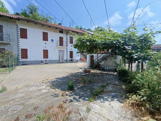 Villa Indipendente in vendita a Piemonte, Asti