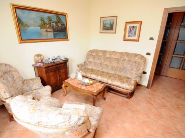 Villa Indipendente in vendita a Revine Lago