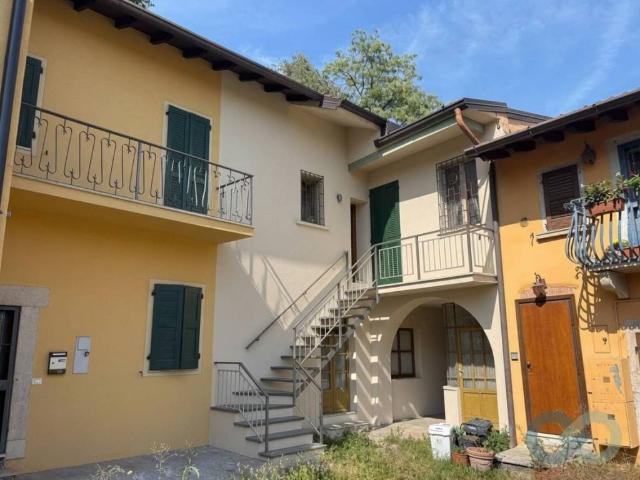 Villa Indipendente in vendita a Rezzato, Lombardia