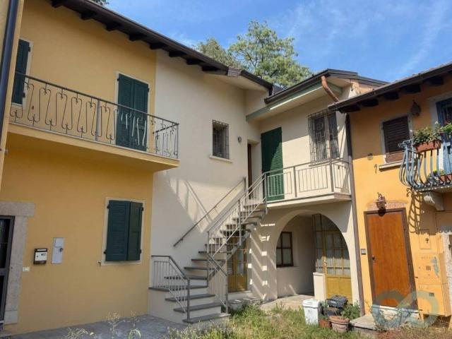 Villa Indipendente in vendita a Rezzato, Lombardia