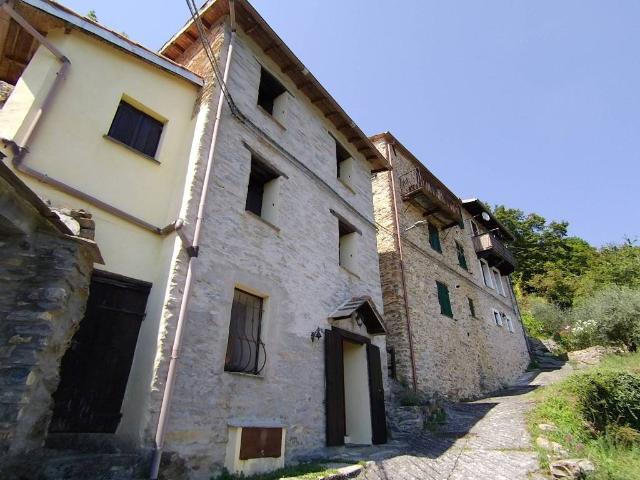 Villa Indipendente in vendita a Rezzo, Liguria