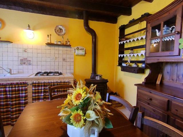 Villa Indipendente in vendita a Rezzo, Liguria
