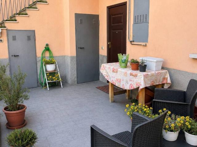 Villa Indipendente in vendita a Rho, Lombardia