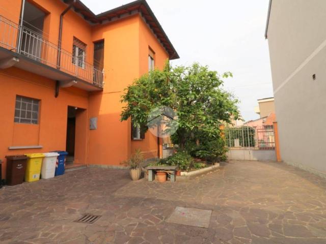 Villa Indipendente in vendita a Rho, Lombardia