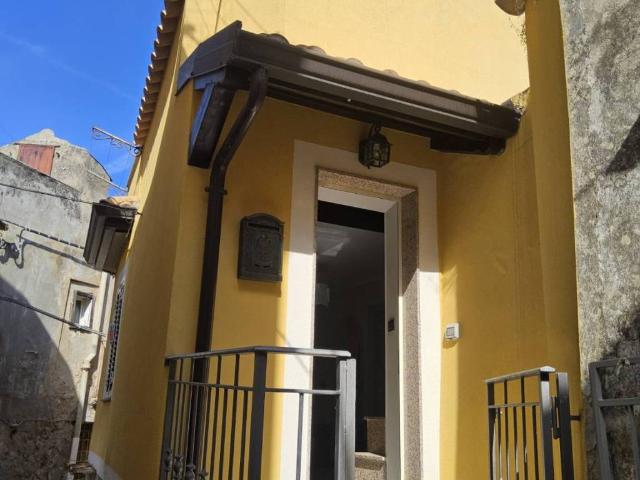 Villa Indipendente in vendita a Calabria, Reggio Calabria