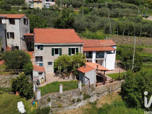 Villa Indipendente in vendita a Rialto, Liguria