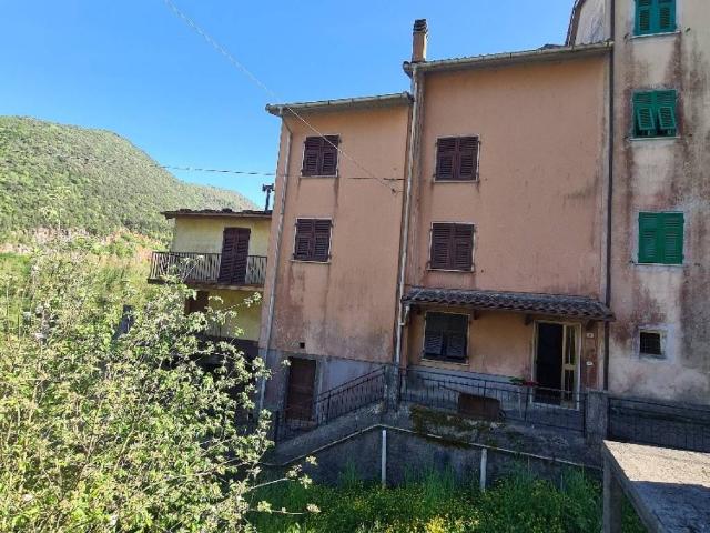 Villa Indipendente in vendita a Serenella, Riccò del Golfo di Spezia