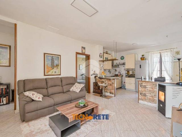 Villa Indipendente in vendita a Riccò Del Golfo, Liguria