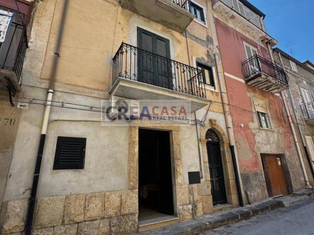 Villa Indipendente in vendita a Riesi, Sicilia