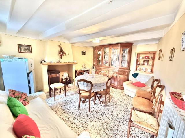 Villa Indipendente in vendita a Rieti, Lazio