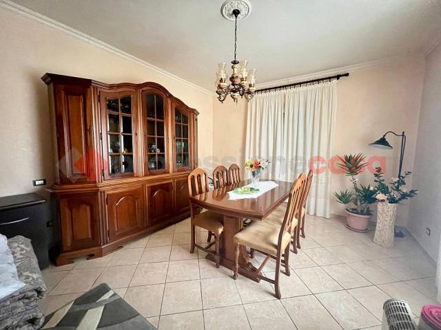 Villa Indipendente in vendita a Larghetto, Rieti