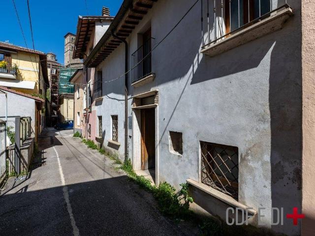 Villa Indipendente in vendita a Regina Pacis, Rieti