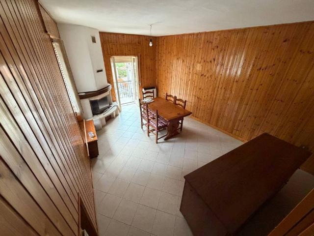 Villa Indipendente in vendita a Rieti, Lazio