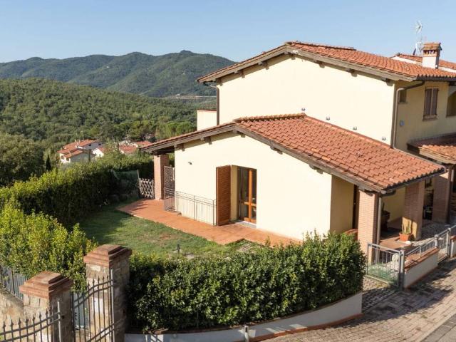 Villa Indipendente in vendita a Le Corti, Rignano sull'Arno