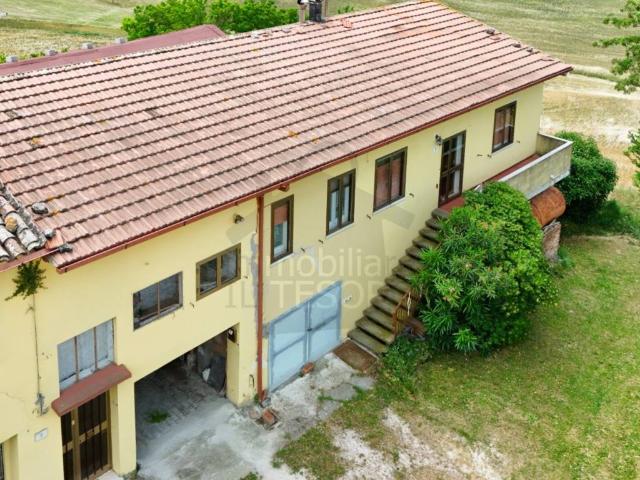 Villa Indipendente in vendita a Rimini, Reggio Emilia