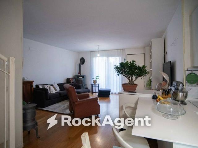 Villa Indipendente in vendita a Rimini, Reggio Emilia