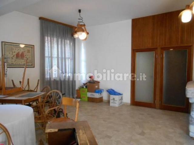 Villa Indipendente in vendita a Rimini, Reggio Emilia