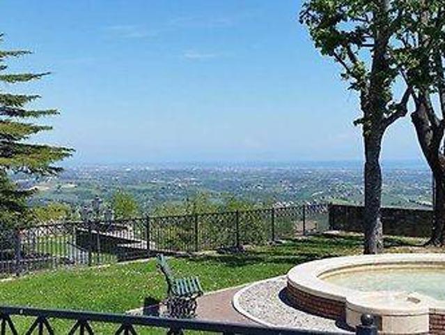 Villa Indipendente in vendita a Rimini, Reggio Emilia