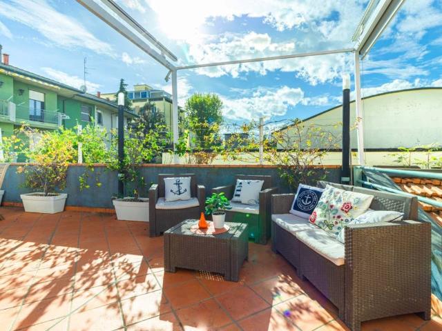 Villa Indipendente in vendita a Rimini, Reggio Emilia